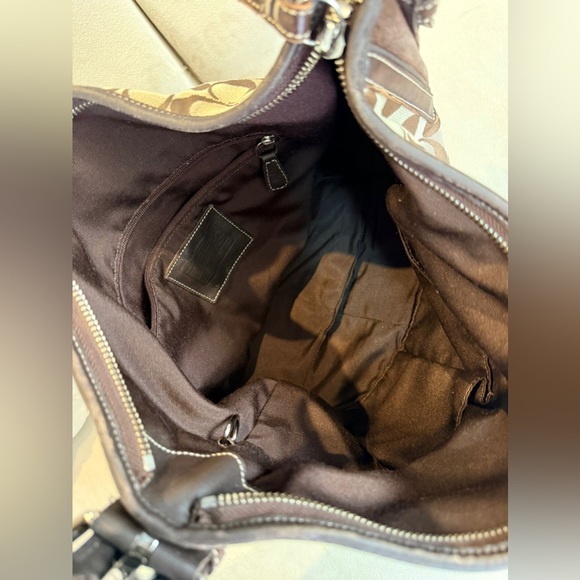 Vintage Coach Soho Y2K Brown Hobo Bag In Signature Canvas And Brown Leather Trim - Picture 6 of 8
